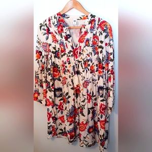 Old Navy Spring floral dress, long sleeve, front pleated Size Small,